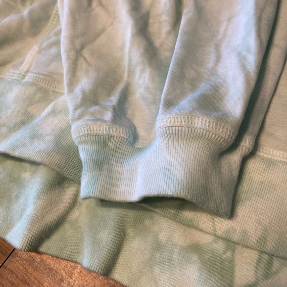 Found Los Angeles Women’s Sweatshirt. - Picture 3 of 7